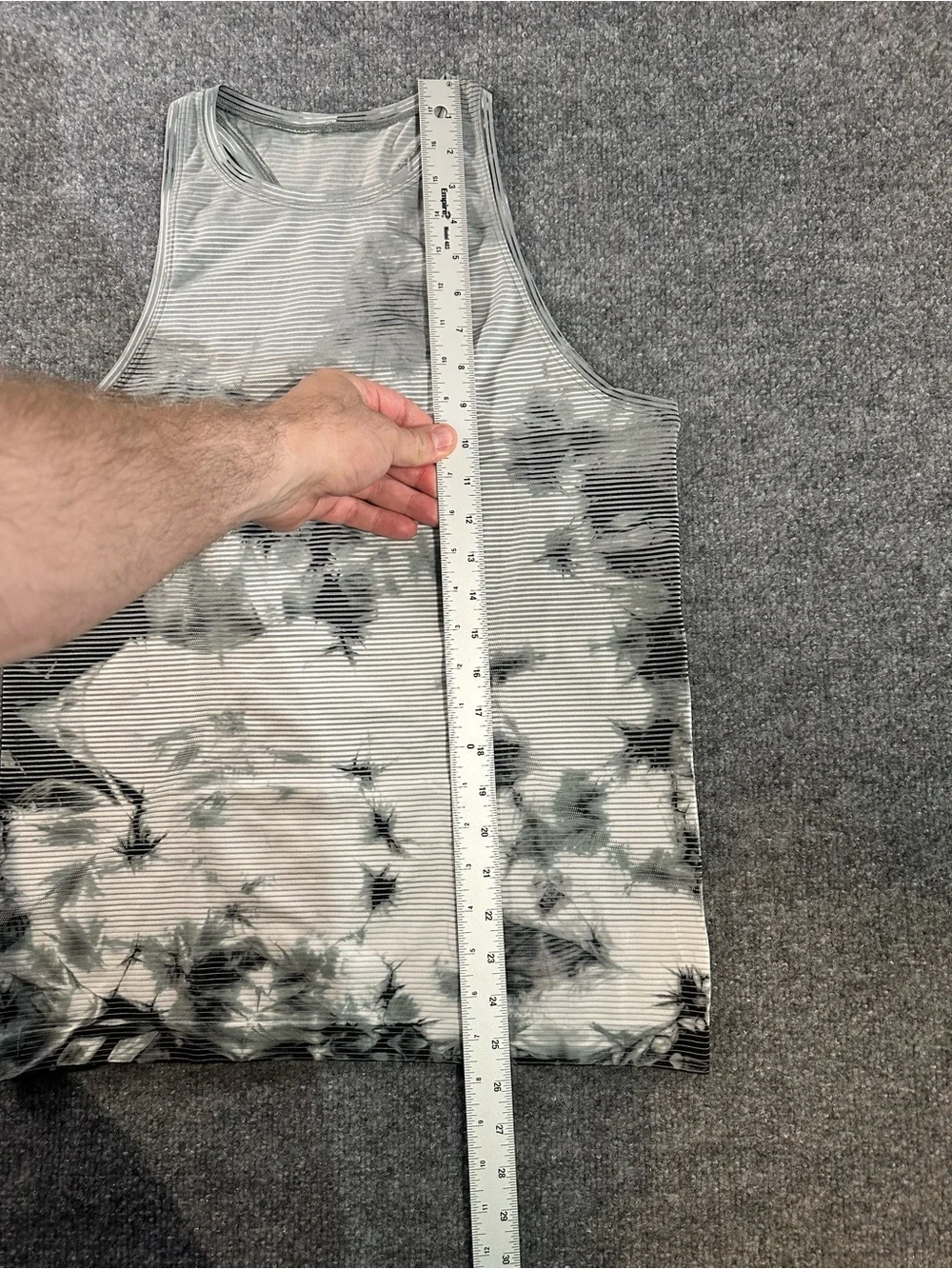 lululemon athletica Men's Gray & White Tie-Dye Tank